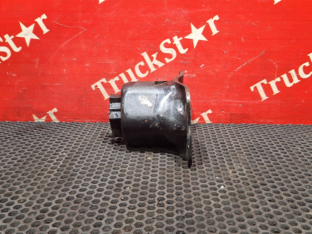 Кронштейн ящика акб 2018г.