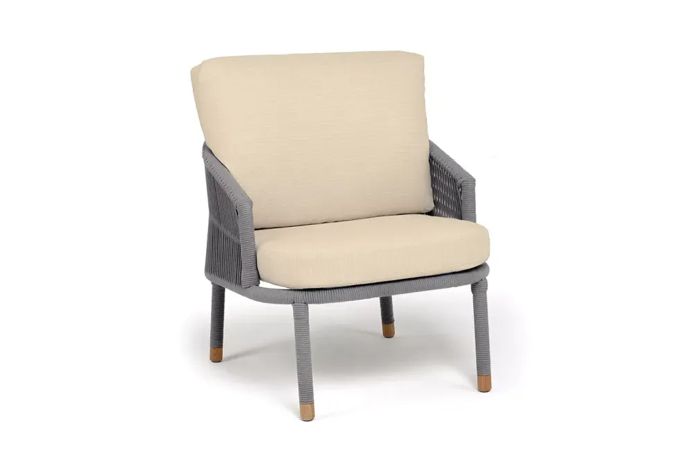 "Верона" кресло плетеное из роупа, каркас алюминий светло-серый (RAL7035) муар, роуп светло-серый круглый, ткань Mossle светло-бежевая