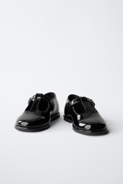 ZARA ЛАКИРОВАННЫЕ ТУФЛИ T-ОБРАЗНОЙ ФОРМЫ, ЧЕРНЫЙ