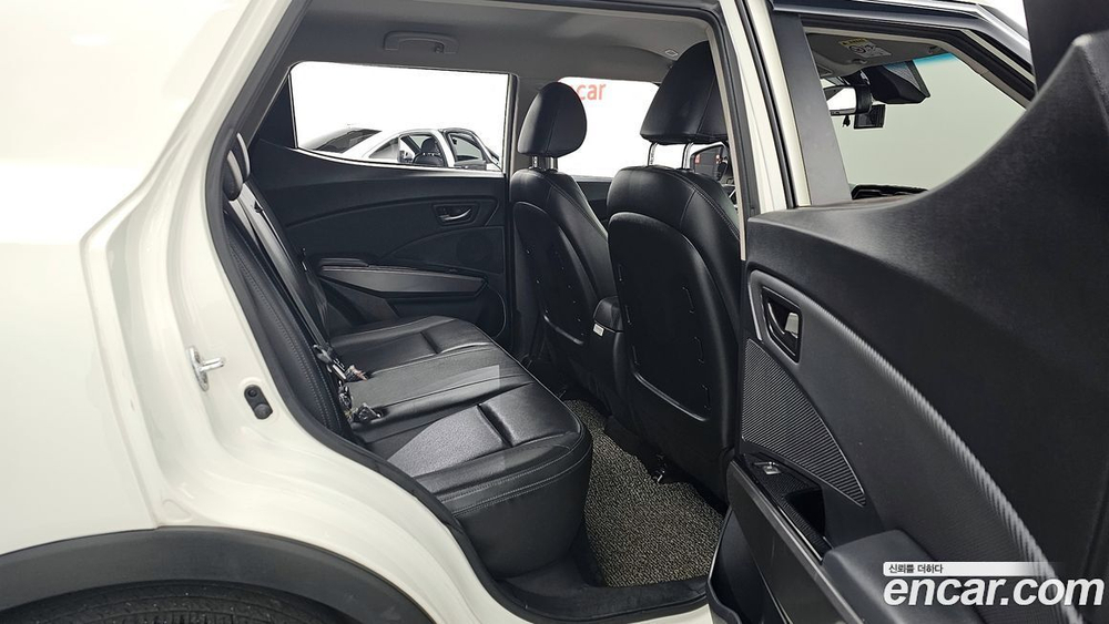 KG Mobility (Ssangyong) Very New Tivoli Дизель 1.6 2WD (08.2020)