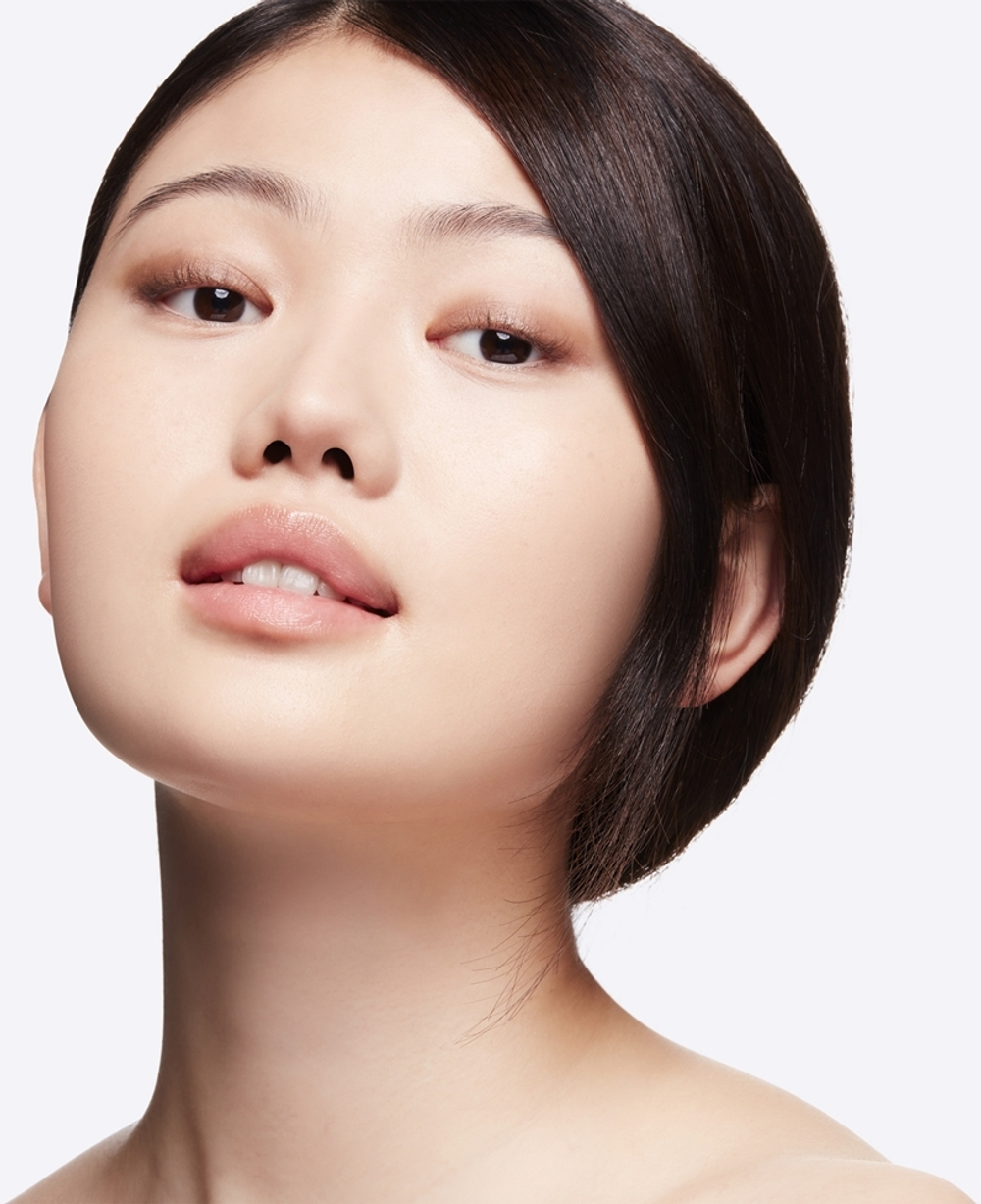 MAC Cosmetics Studio Radiance Moisturizing + Illuminating Silky Primer - осветляющая основа под макияж, 30 ml