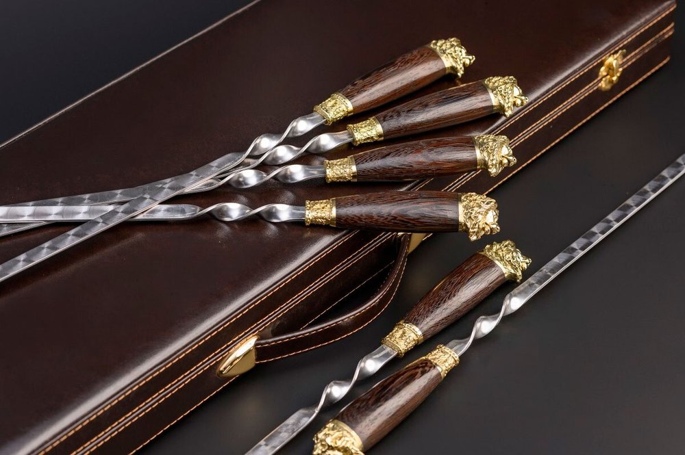 Подарочный набор шампуров «Львиное сердце» в кейсе