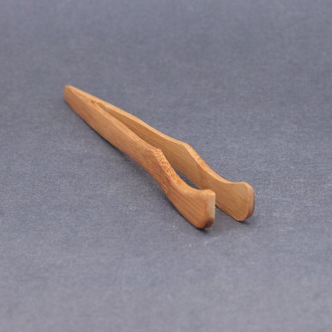 Щипцы светлые, бамбук, 18см