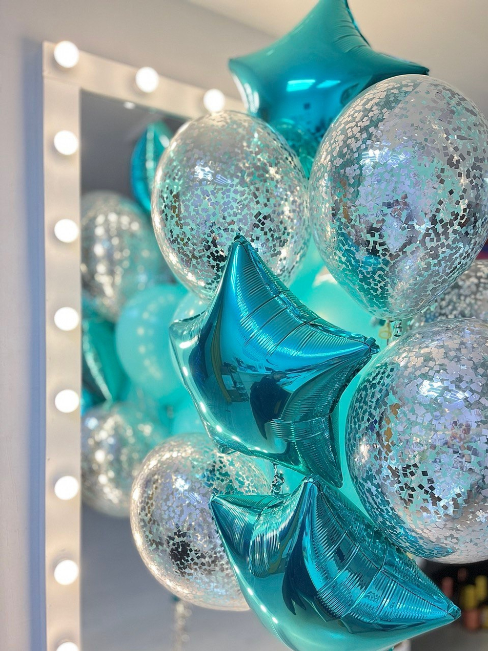 Воздушные шары звезды/бирюза/конфетти серебро №553