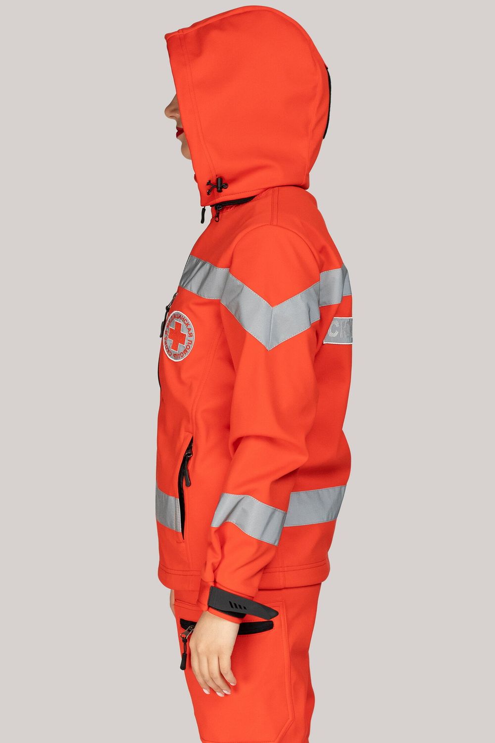 Куртка демисезонная женская Скорая помощь MedicLine SOFTSHELL красная
