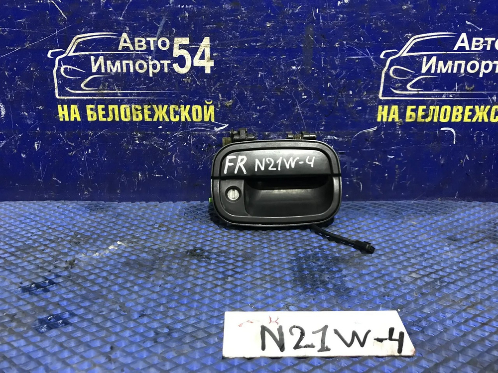 Ручка двери передней правой внешняя MITSUBISHI RVR 1995
