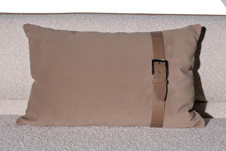 Диван Амели (Amelia) трехместный букле светлый 253x100x67см с бежевым кантом Garda Decor