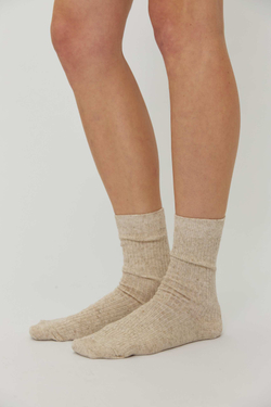 Носки из хлопка и льна цвета молочный "меланж"