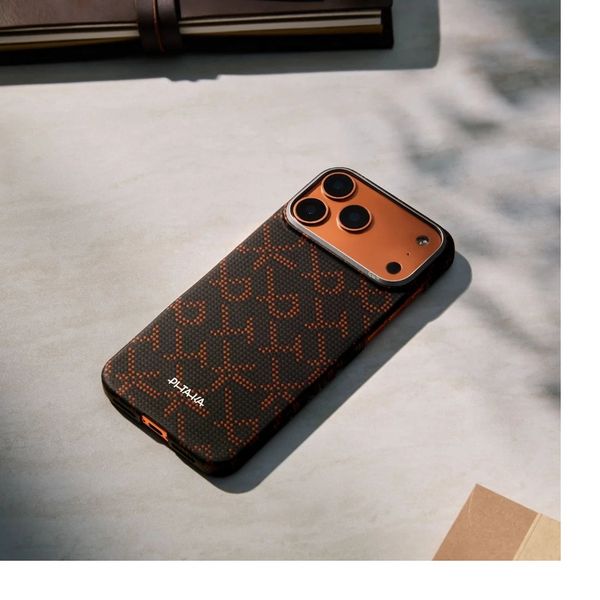 Чехол Pitaka Edge Case для iPhone 17 Pro Max, Чёрно-оранжевый монограм | Monogram Black/Orange