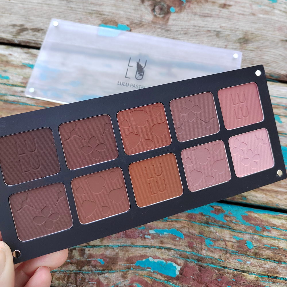 Набор пастели на 10 цветов " Аромат корицы " в магнитном футляре