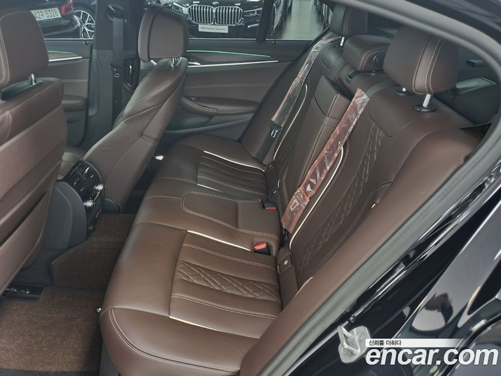 BMW 5 Series (G30) 530i M Sports (01.2021)
