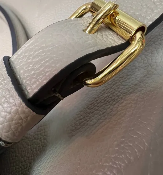 Сумка Louis Vuitton Trianon MM бежевый