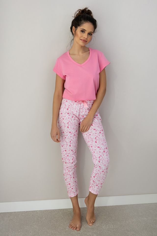 Красивая пижама Nevaeh из футболки и брюк