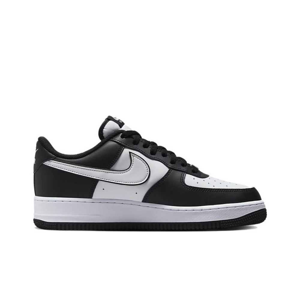 Nike Air Force 1 '07 "Panda"