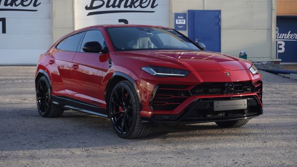 Оклейка полиуретановой пленкой Lamborghini Urus