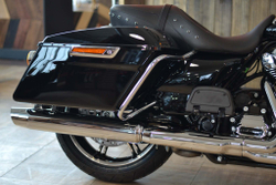 Road King Harley-Davidson 2021 Vivid Black