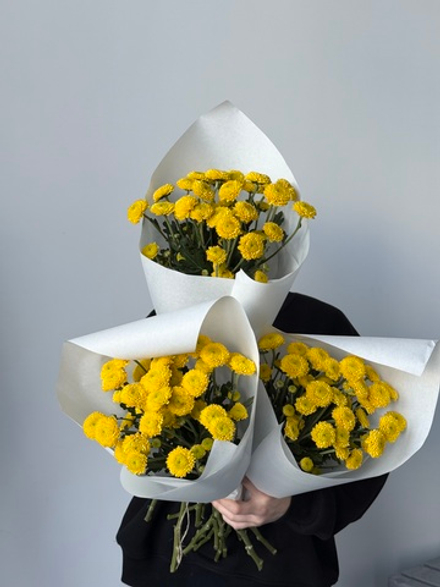 Охапка кустовых хризантем в желтом оттенке 5 шт