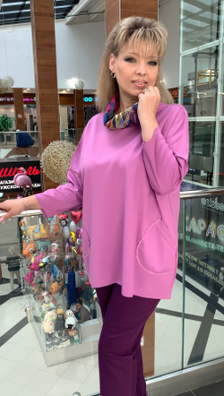 Интересная туника с цветным хомутом и швами