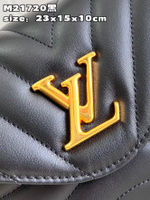Louis Vuitton Hold Me