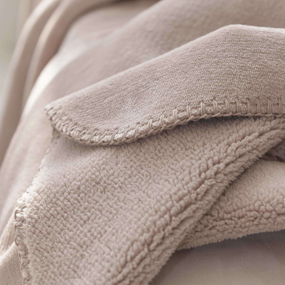 Покрывало 220х240 Sofi De MarkO София Н. бежевое