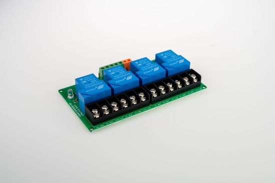 Релейный модуль 4-канала 5В 30А с опторазвязкой