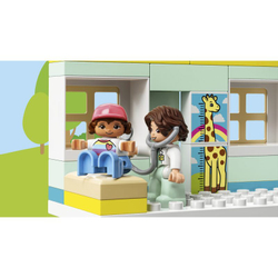 Конструктор LEGO DUPLO Town 10968 Поход к врачу