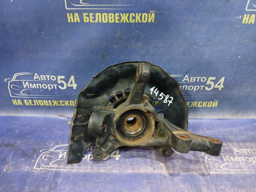 Ступица передняя левая TOYOTA VOXY 2001-2007