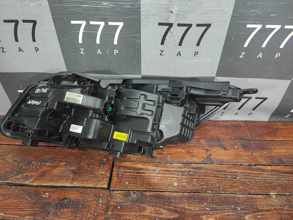 Фара правая LED Kia Sorento 3 Prime (UM) 17-20 Б/У Оригинал 92102C5620