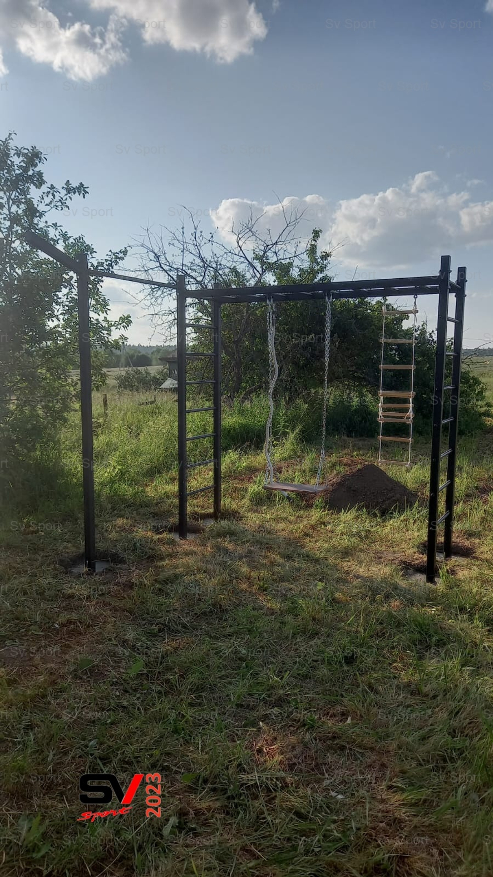 Монтаж уличной шведской стенки Sv Sport Рукоход (5 вертикальных столбов)