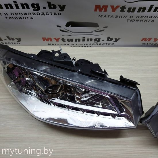Передние фары daylight chrome для Renault Megane 2(II)