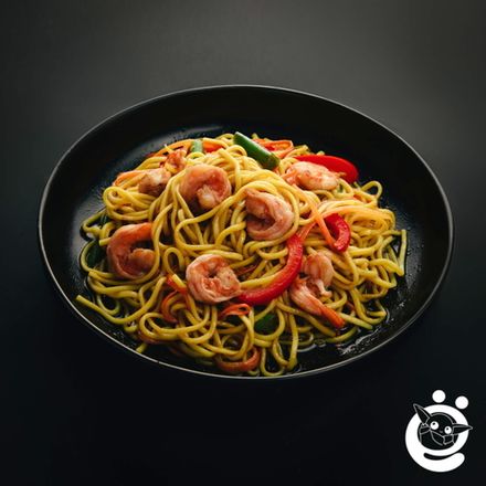 Яичная лапша с креветкой