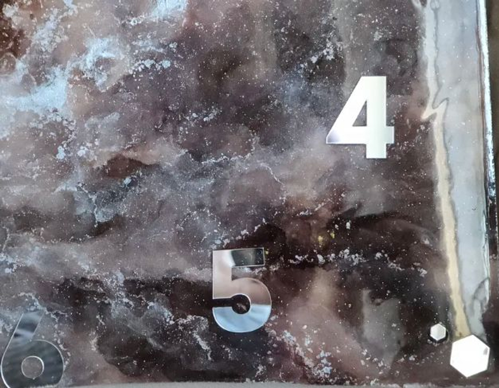 Часы подарочные настенные из эпоксидной смолы 50 см