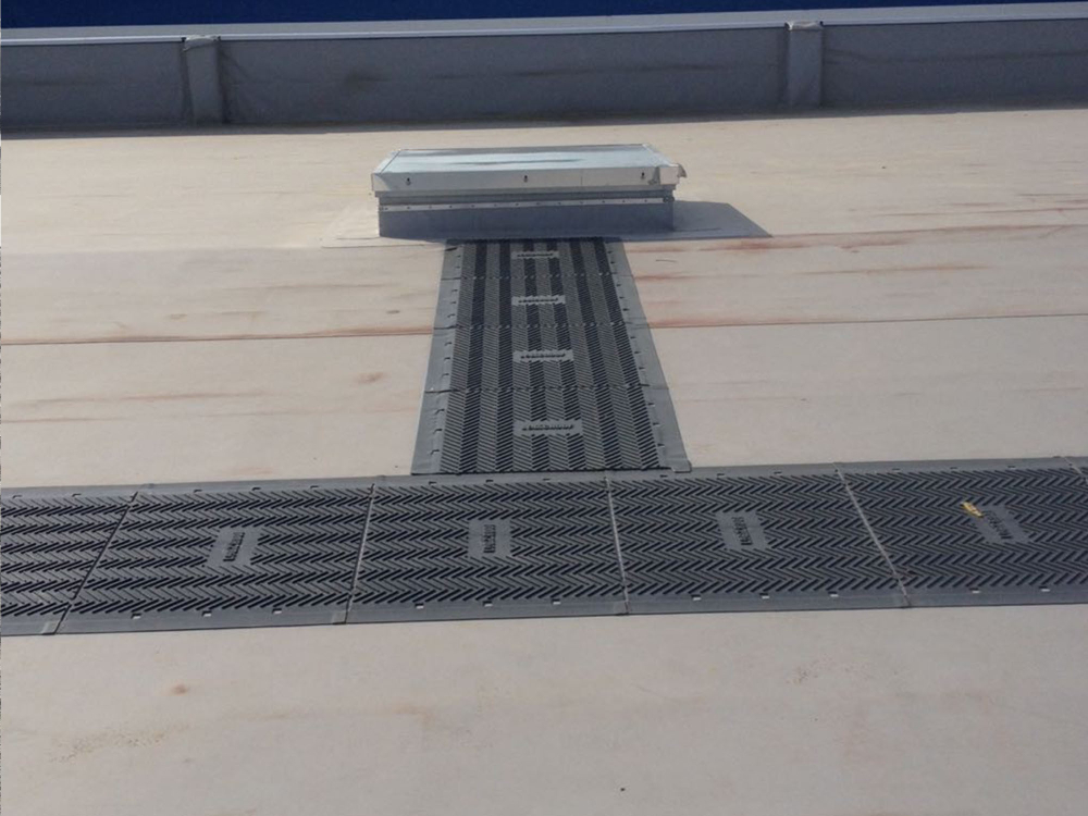 Монтаж и поставка кровли 3200м2 (Сервисный центр БЕЛАЗ)