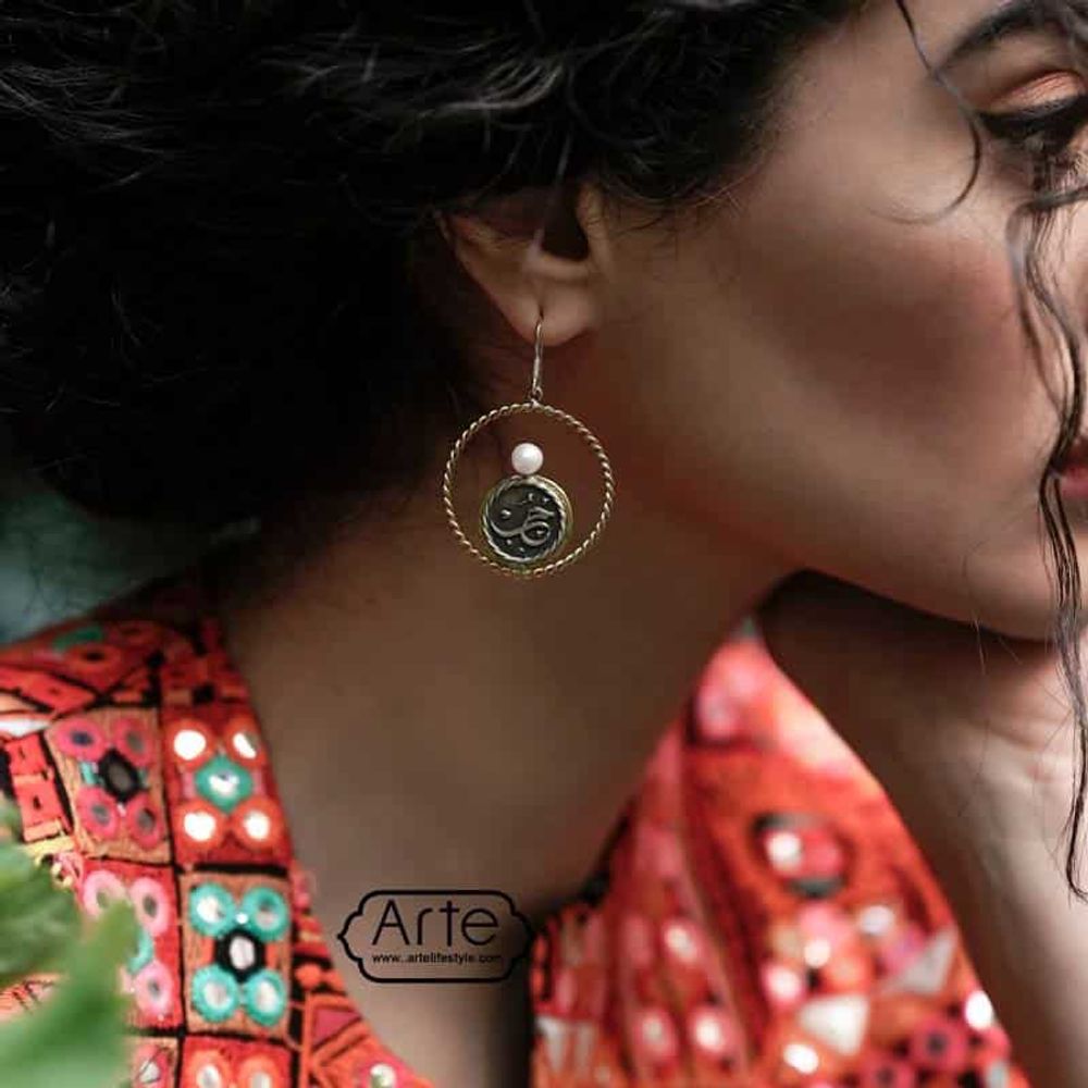 Серебряные серьги Arte Dayereh Vojud 20220342 Иран Серебряные серьги Arte Dayereh Vojud 20220342 Иран