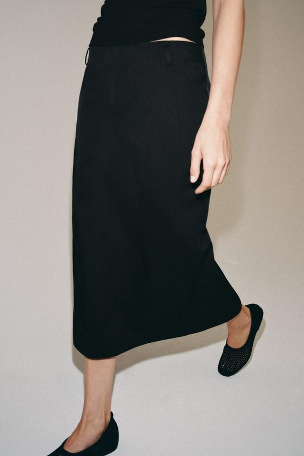 ZARA ЮБКА МИДИ С РАЗРЕЗОМ — ZW COLLECTION, ЧЕРНЫЙ