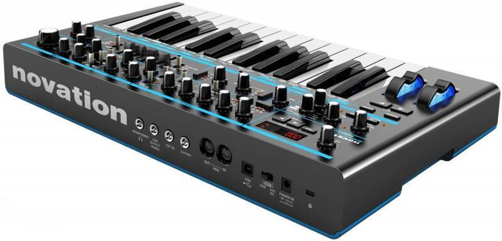 Синтезатор NOVATION Bass Station II