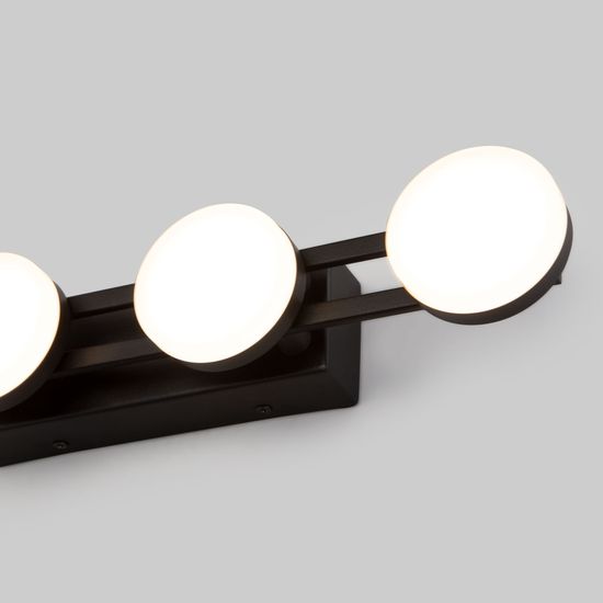 90332/4 / настенный светильник/ черный