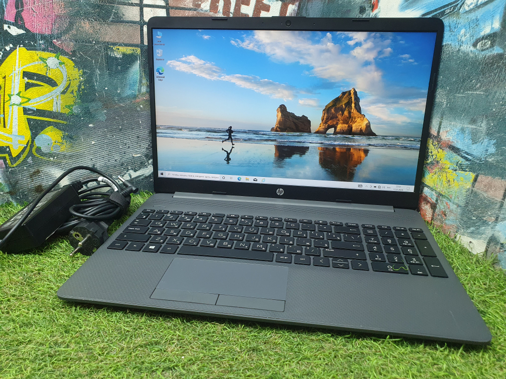 Ноутбук HP i5-11/16Gb/MX350 2Gb/FHD/15-dw3028ur 491K3EA