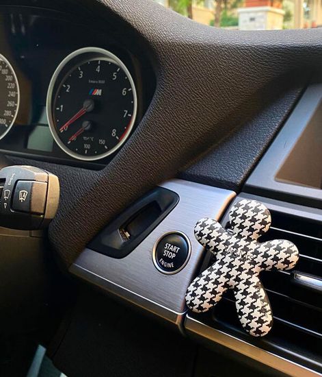 Ароматизатор для автомобиля NIKI Черная орхидея (черно-белый), Mr&Mrs Fragrance