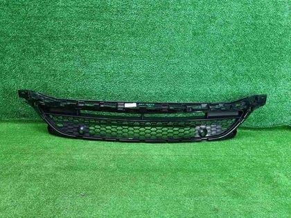 Решетка перед. бампера Mercedes S W223 20-нв AMG