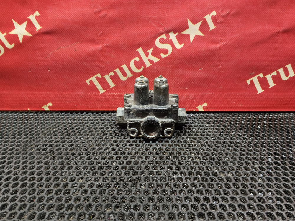 Кран 4-х контурный