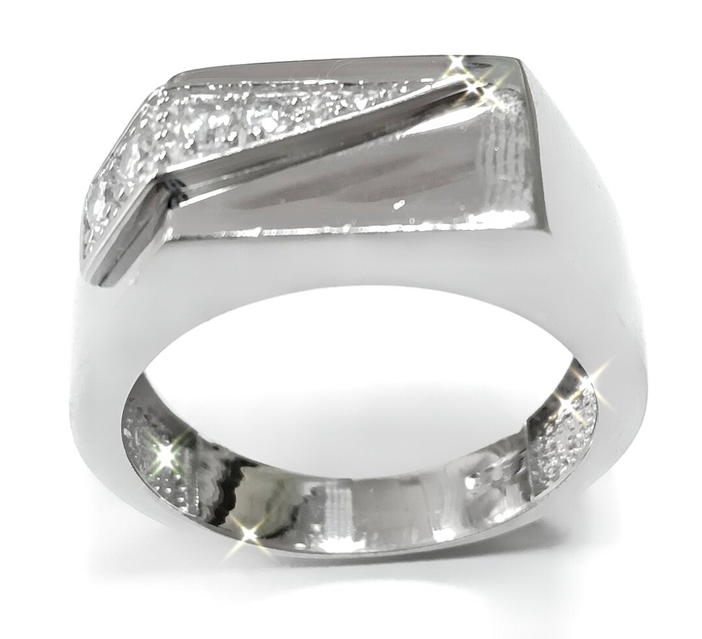 Ювелирное мужское кольцо из серебра с фианитами,размер 19