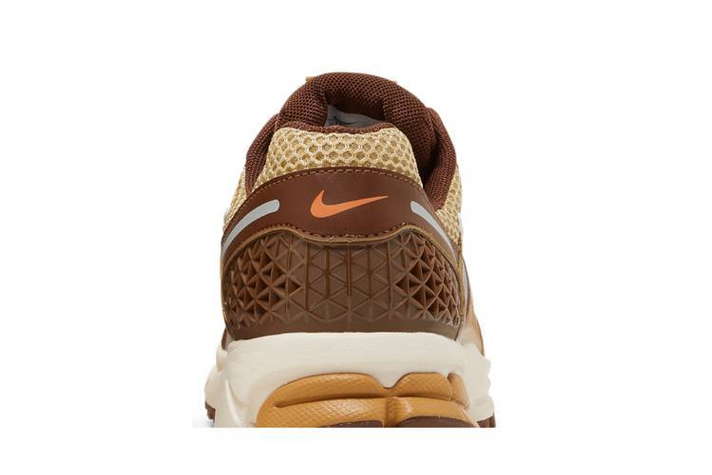 Кроссовки Nike Air Zoom Vomero 5 "Wheat Grass And Cacao Wow"
