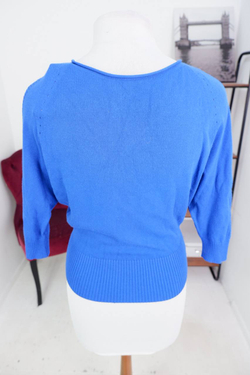 Джемпер свободного кроя, визуально на 44 размер