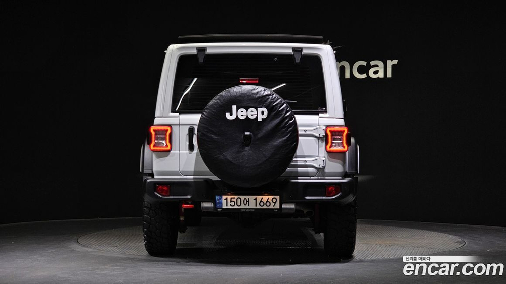 Jeep Wrangler (JL) 2.0 Rubicon Power Top 4 даери (11.2022)