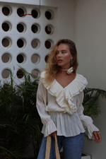 Блуза с рюшами молочный