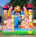 Надувной батут "Веселый замок"