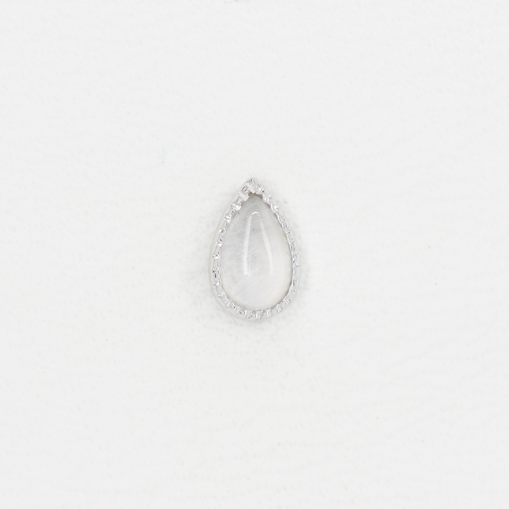 Grisant teardrop tops with natural stone