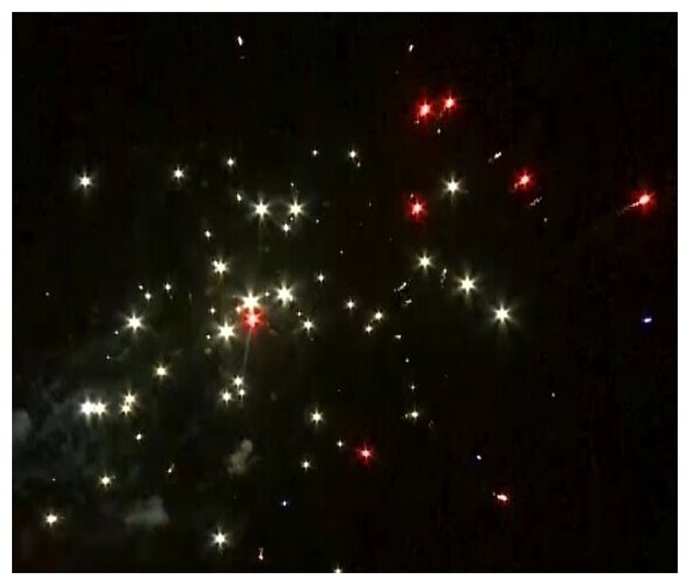 Батарея салютов Русский Фейерверк «С НГ!» Р7740,25 залпов