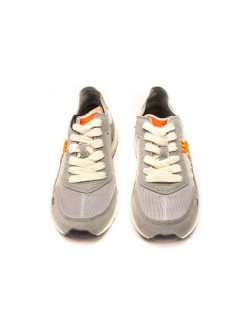 Кроссовки из замши